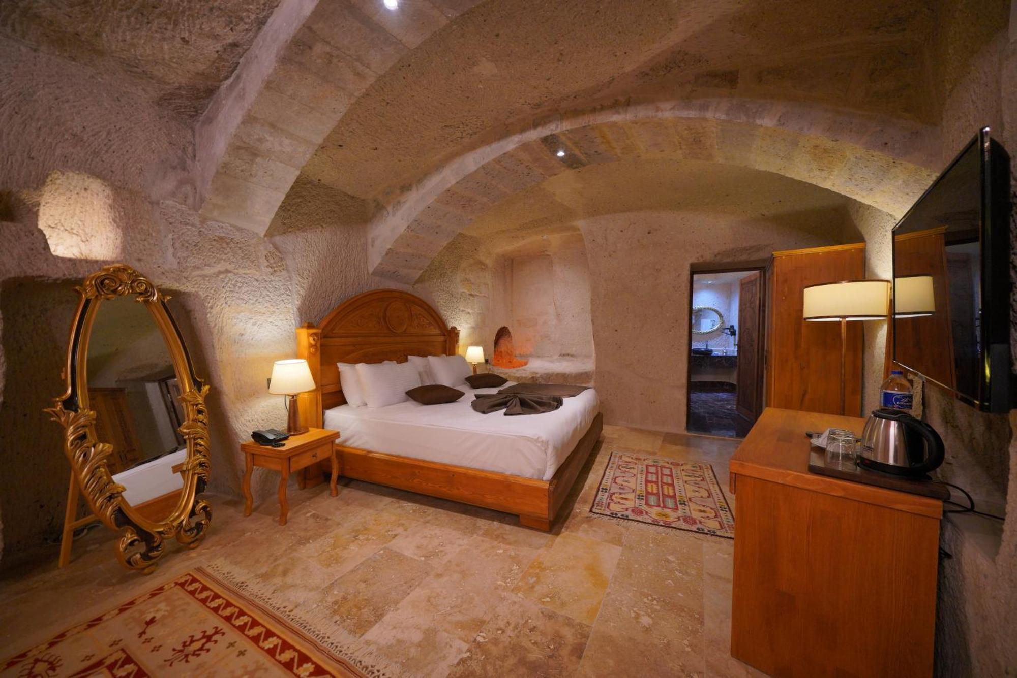 Cappadocia Secret Hill Cave Suites Goreme Exterior photo