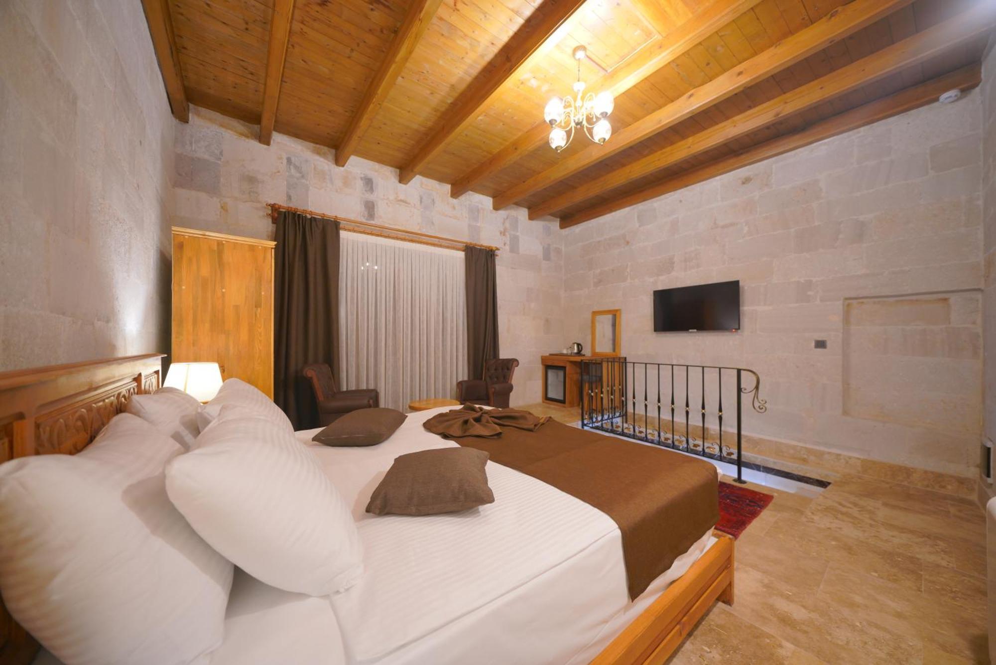 Cappadocia Secret Hill Cave Suites Goreme Exterior photo